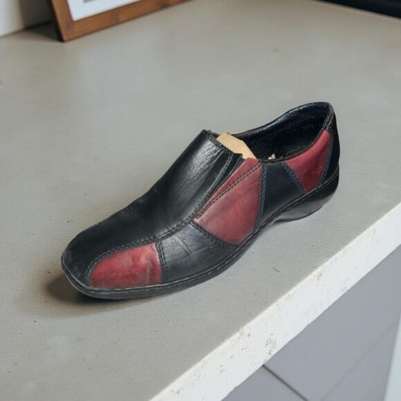 Rieker  Black Red Leather Slip On Comfort Flats Loafers Size 38 US 7.5 8 - Picture 1 of 8